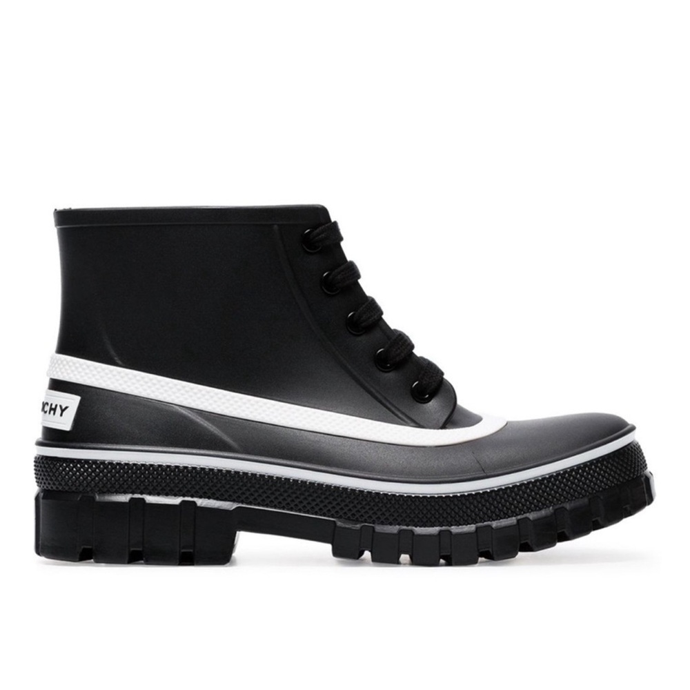 GIVENCHY BLACK GLASTON FLAT LACE-UP LEATHER ANKLE BOOTS - Picture 2 of 8